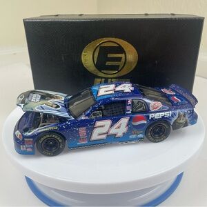 Jeff Gordon #24 Star Wars Monte Carlo 1999 NASCAR 1:24 Diecast Car Elite